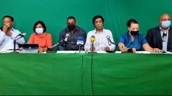 Suivez la conférence de presse du regroupement des partis extra-parlementaires