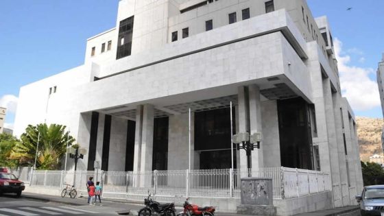 Sous la PoCA : jugé coupable d’avoir proposé un pot-de-vin à un policier