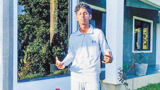 Umayr Noormahomed, passionné de moto, fauché à 16 ans - Hadija, sa mère : «Nou finn perdi enn gran trezor» 