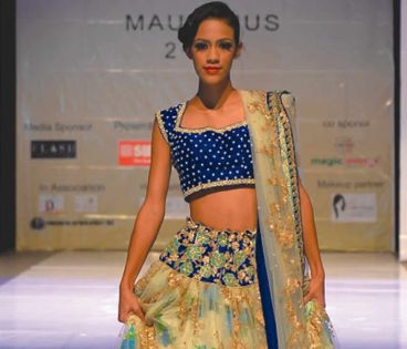 L’India Wedding Lounge prend finalement la forme d’un fashion show