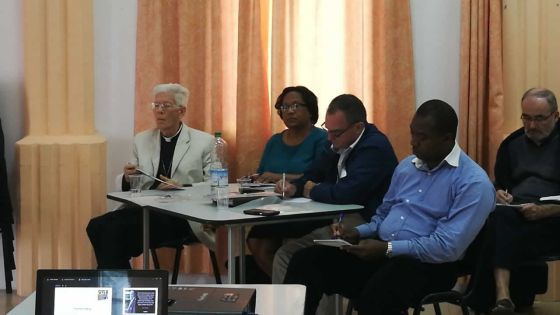 Formation du corps religieux 