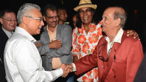 Journée internationale des personnes âgées : Pravind Jugnauth fait appel à l’expérience des aînés
