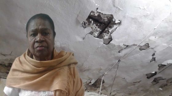 Logement insalubre : elle sollicite l’aide du public pour la réparation de son toit