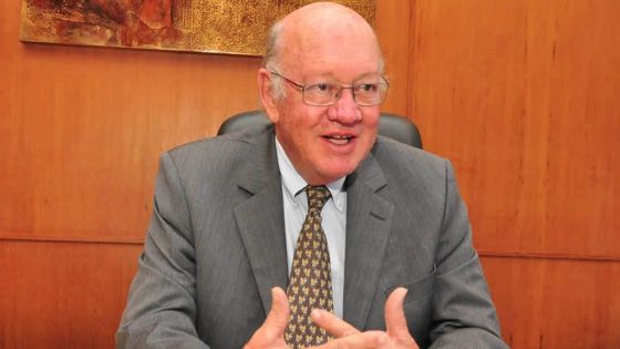 Loi Covid-19 : «Tout le monde doit consentir à des sacrifices», dit François de Grivel