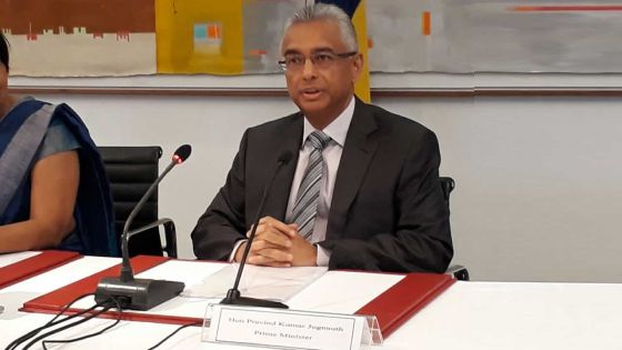 Pravind Jugnauth demande aux lauréats de se mettre au service du pays après leurs études