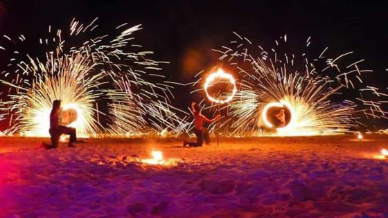 La plage de Trou-aux-Biches s’illuminera de mille feux 