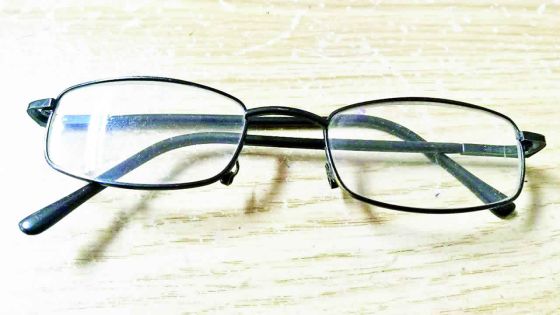 Appel à solidarité : une écolière de 8 ans a besoin de lunettes