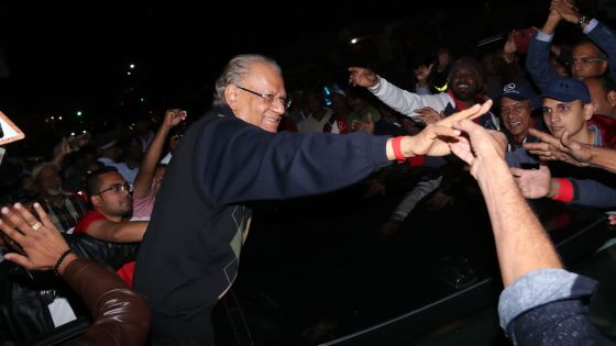 Shameem Korimbocus au congrès du PTr à Montagne-Longue