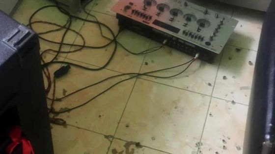 Une famille menacée de mort : Maison saccagée à Surinam