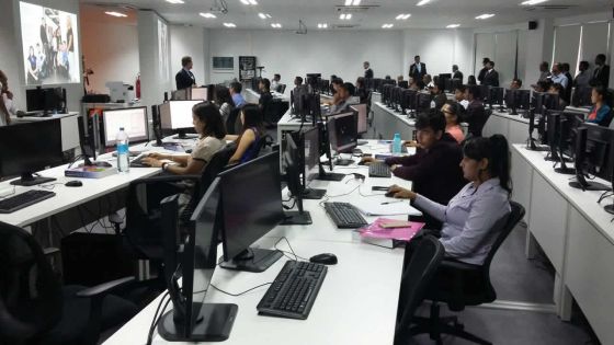 Formation dans les TIC: vers la création d’une faculté de ‘Digital Technology & ICT Engineering’