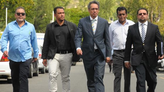 Menace de mort alléguée : nouvelle plainte de Xavier-Luc Duval contre Showkutally Soodhun