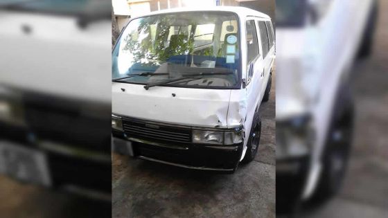 Arrêté pour un délit de fuite à Mahébourg - Le conducteur : « Quand j’ai vu une foule devant le poste de police, je suis parti » 