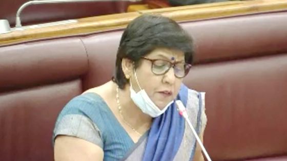 Leela Devi Dookun-Luchoomun : «Les parents doivent être des modèles pour leurs enfants»