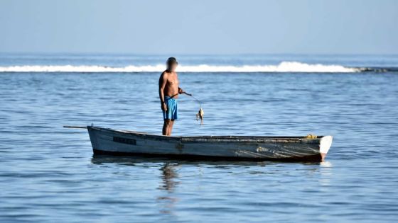 Flic-en-Flac : un pêcheur cherche des «ourites»