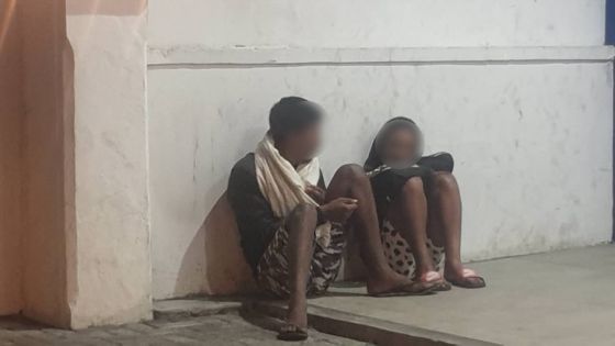 À Beau-Bassin : deux jeunes amoureux, dont une mineure, vivent dans la rue 
