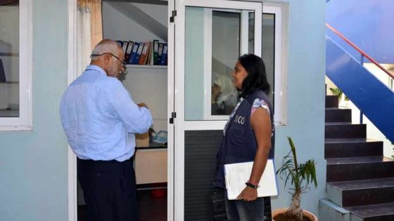 Braquage du City College : deux voleurs repartent à vélo avec Rs 200 000