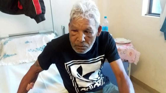 Luc : «Linn pile lor mo latet avec so lipied et linn fouille moi»