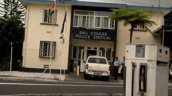 Il menace de tuer son père