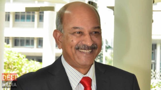 Achat d’un appartement au village Azuri - l’Icac enquête sur le rabais de Rs 1,3 M accordé au fils de Deva Virahsawmy : «J’ai accordé un prêt à mon fils pour financer l’achat»