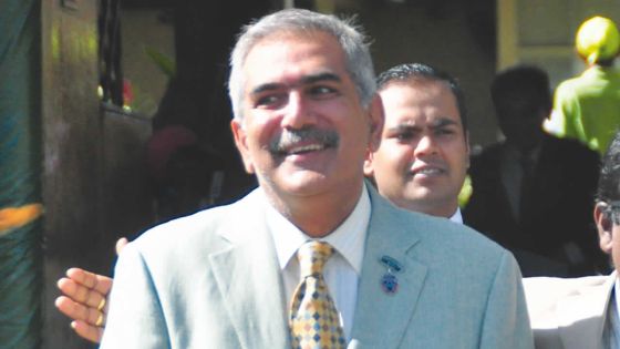 Chevaux de course sud-africains en transit : deux permis de quarantaine de 90 jours à un même centre en un mois