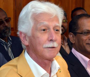 PNQ: Paul Bérenger n’apprécie pas que Vishnu Lutchmeeraidoo réponde à la place de sir Anerood Jugnauth