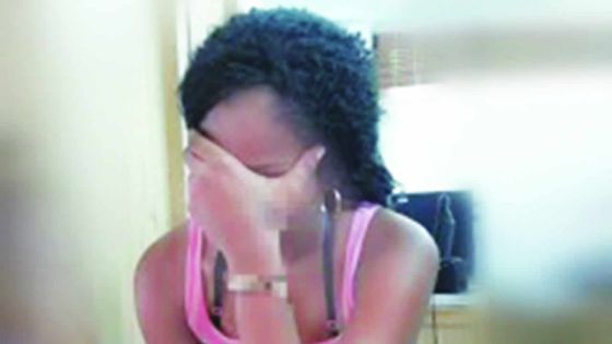 Dans un centre d’appels : une chargée de clientèle se dit victime de harcèlement et d’attouchements