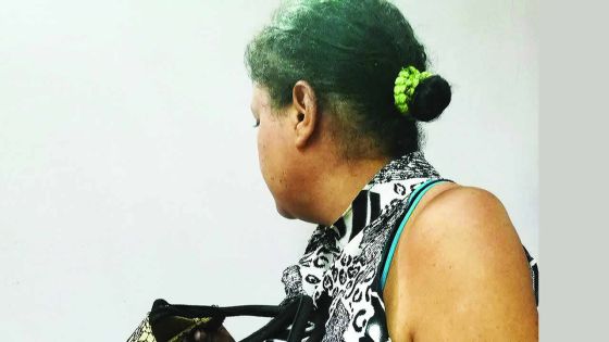 Chassée par son propriétaire : Ornella dort à la gare de Flacq 