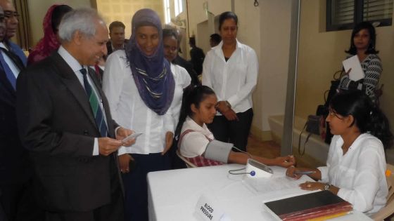 Global Youth Tobacco Survey 2016 : le tabagisme des jeunes se féminise