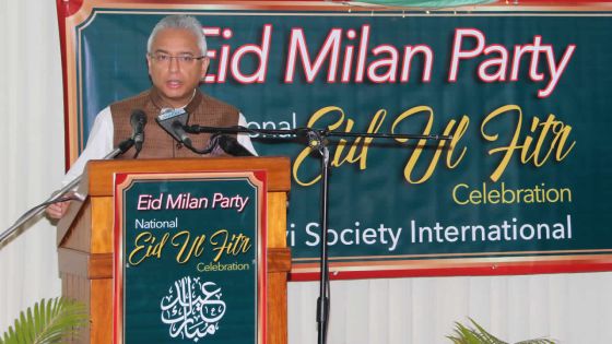 Messages incendiaires sur les réseaux sociaux : le PM souhaite des règlementations internationales