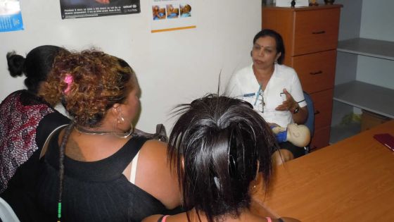 Bina Bonomaully : «L’allaitement maternel a de nombreux bénéfices»