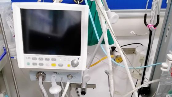 Commande passée en avril auprès de Pack & Blister : les 50 respirateurs artificiels livrés après plus de trois mois