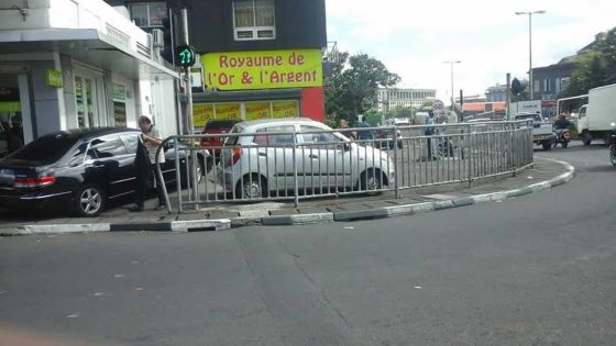 Parking sauvage à la gare du Nord