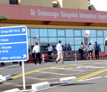 Après les attentats de Paris: l’aéroport de Plaisance sous haute sécurité