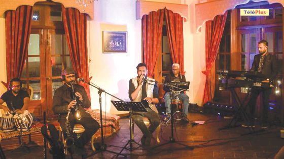 À 20 h 20 sur le Defimedia.info et TéléPlus - Special Divali Nite : Une émission musicale pour divertir la famille