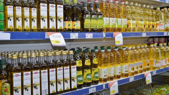 Huiles comestibles : levée de boucliers contre une taxe de 10 % à l’importation 
