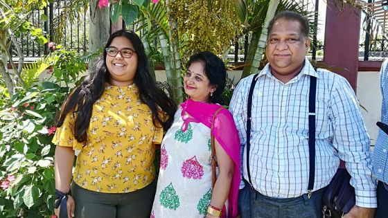 Priyanka Ramdahen, lauréate, à son frère : « À toi qui n’a jamais pu aller à l’école »