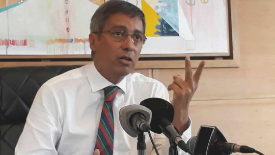 Xavier Duval : «Les travaux parlementaires sont devenus un feuilleton populaire avec la retransmission en direct des débats»