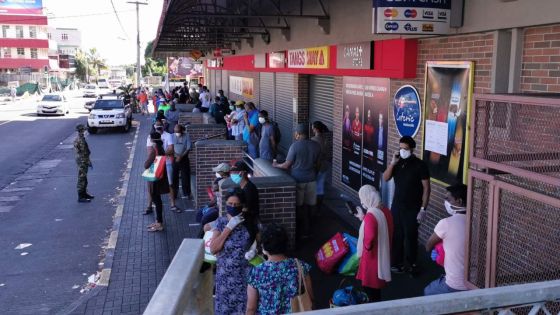 Réouverture des supermarchés : chaque enseigne accueille entre 700 et 1 200 clients par jour, selon la MCCI  