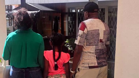 Expulsés par la famille : Jennifer, Anand et leurs enfants lancent un appel pour obtenir un toit