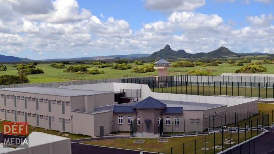 Prison de Melrose : deux colis contenant trois portables, du cannabis et des cigarettes découverts