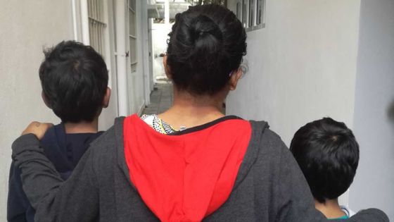 Conflit de voisinage : ses fils et elle-même agressés par son frère