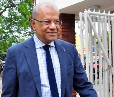 Navin Ramgoolam: «Inacceptable !» l’arrestation de Shakeel Mohamed