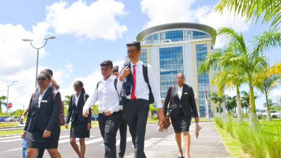 Circonscription No 10 - Analyse : dans la cour des grands