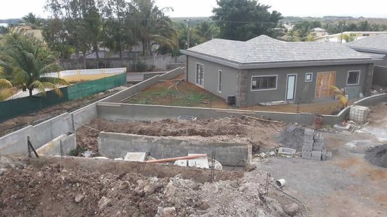 RES : des étrangers héritent de villas en piteux état