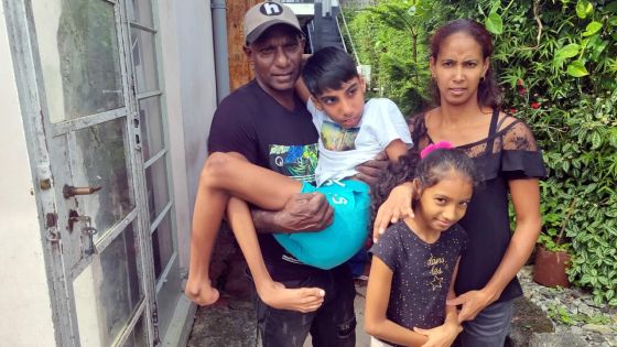 Appel à Solidarité : atteint de paralysie cérébrale, Ignacio, 10 ans, a besoin d’un fauteuil adapté