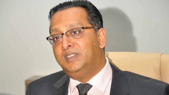 Roshi Bhadain :  «Arvin Boolell aurait dû quitter Ramgoolam s’il était sérieux»