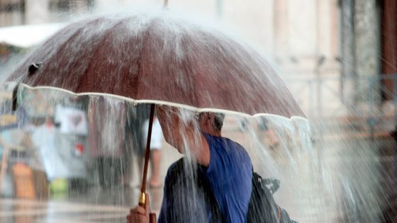 Des fortes pluies ce vendredi : le National Emergency Operations Command appelle à la vigilance du public