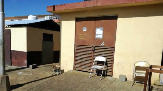 Un adolescent électrocuté à bambous : la police récupère deux plants de cannabis dans la cabine du CEB