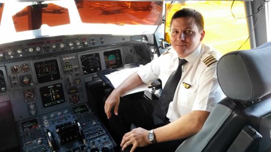 Emmanuel D’Hotman - Pilote de ligne : la tête dans les nuages