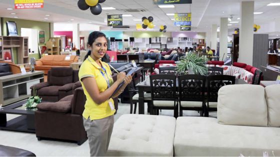 Partenariat : Courts Mammouth commande Rs 285 M de meubles à des PME